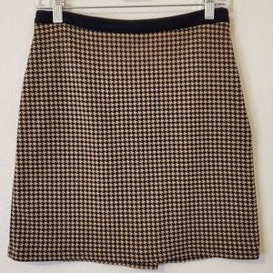 Houndstooth Print Midi Skirt Ann Taylor - Size 4 Petite